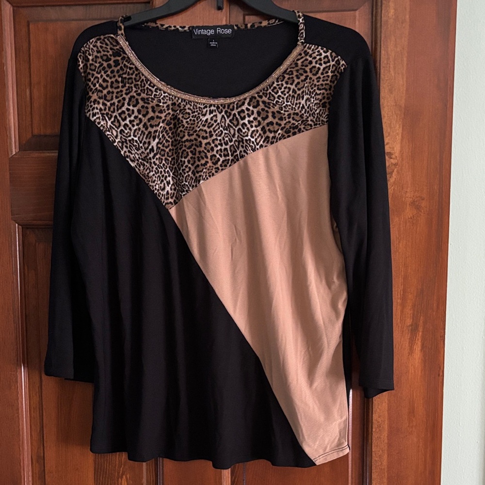 Vintage Rose Black and Tan Leopard Print Women's Top